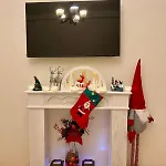 Window To The Christmas Market Apartamento *