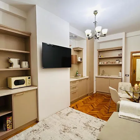 Window To The Christmas Market *