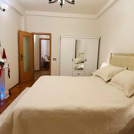 Window To The Christmas Market * Craiova