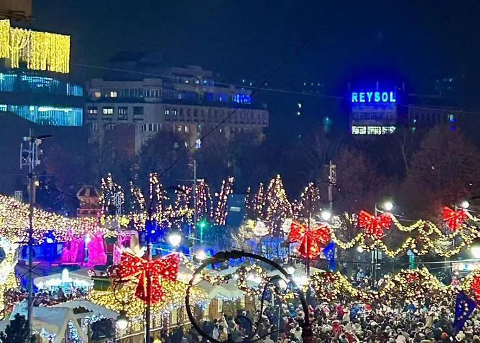 Apartman Window To The Christmas Market Craiova
